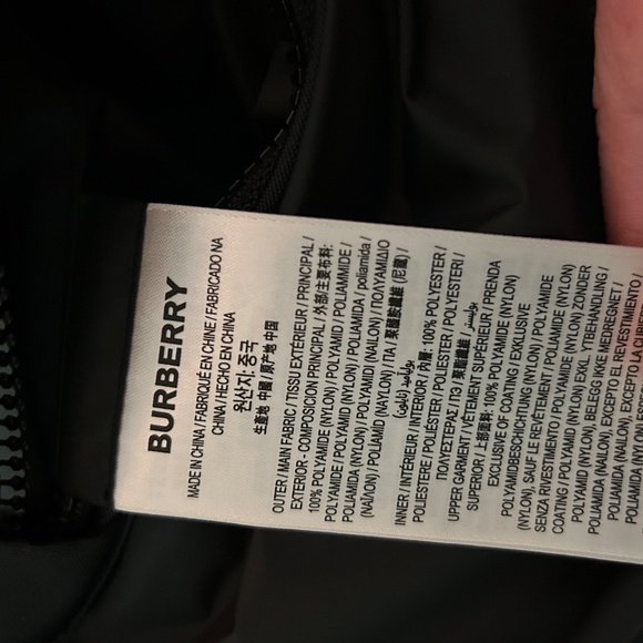 60% off! Authentic Burberry Reversible Recycled Nylon Re:Down® Puffer Jacket XXL - Picture 6 of 12